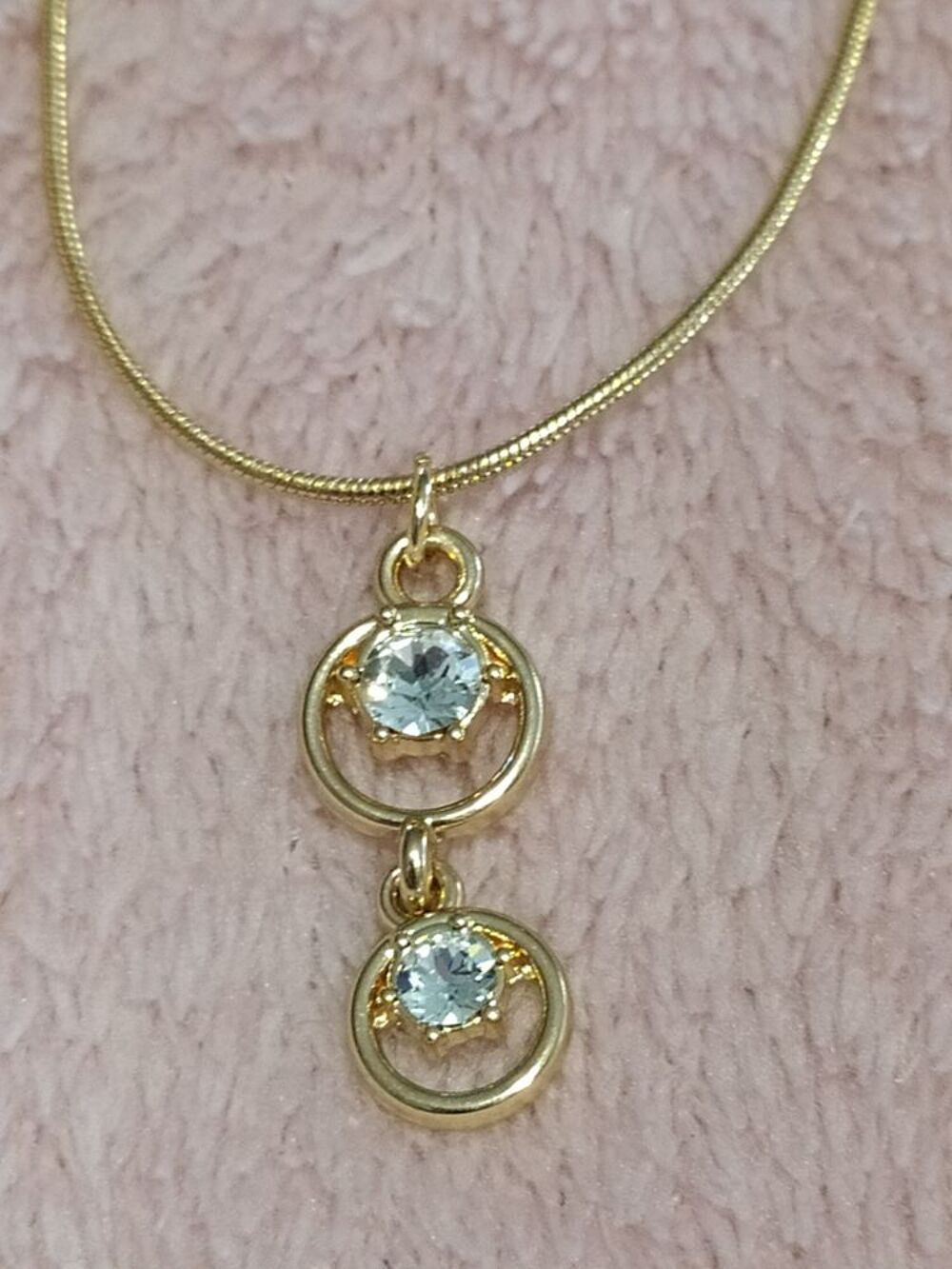 Collier Plaqu&eacute; or / Neuf Bijoux et montres