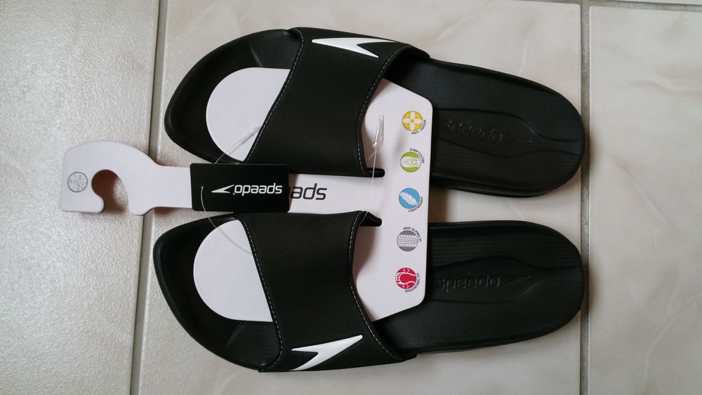 Sandales de piscine Speedo Atami II neuves. Sports
