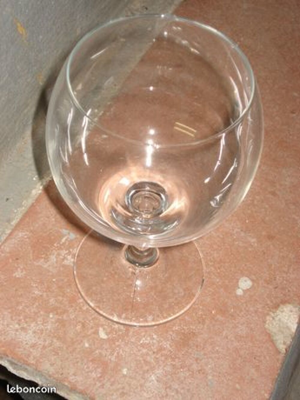 4 verres &agrave; vin ou &agrave; eau
Cuisine