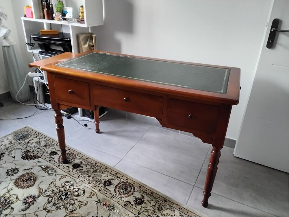 bureau merisier style Louis Philippe bon &eacute;tat, Meubles