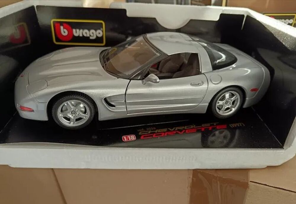 Chevrolet Corvette 1/18 