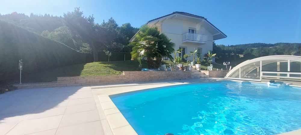 Maison 4 pièces 130 m² · à Viuz-en-Sallaz · 130 m² · 750 000 €