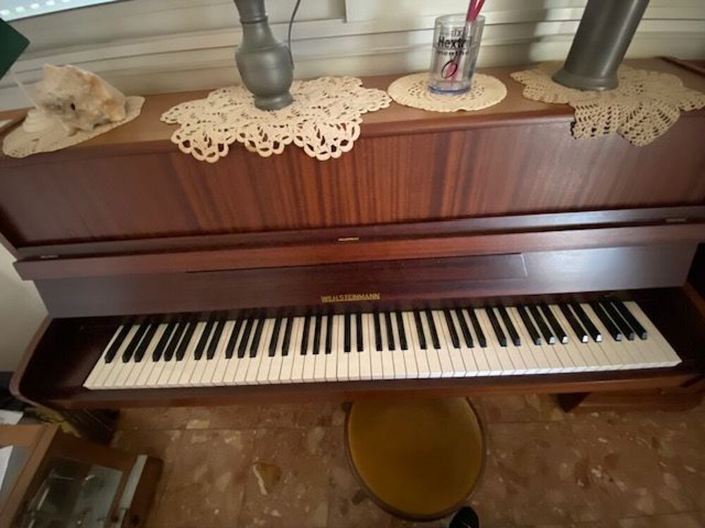 Piano droit WILHSTEINMANN Instruments de musique