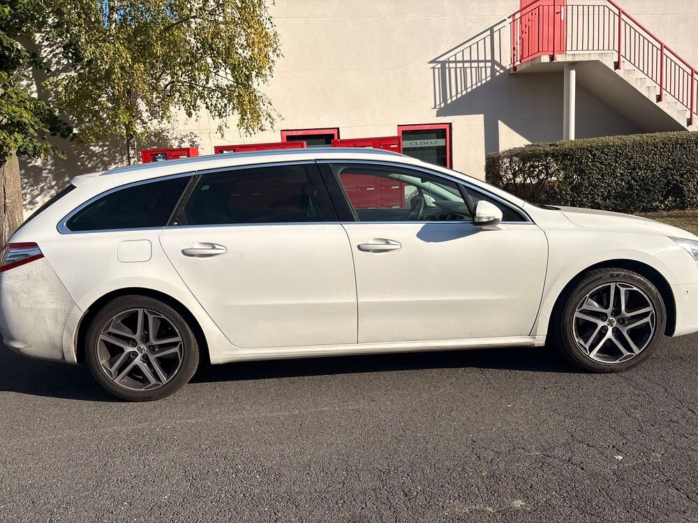 508 SW 2.2 HDi 204ch FAP BVA6 GT A 2012 occasion 95610 &Eacute;ragny