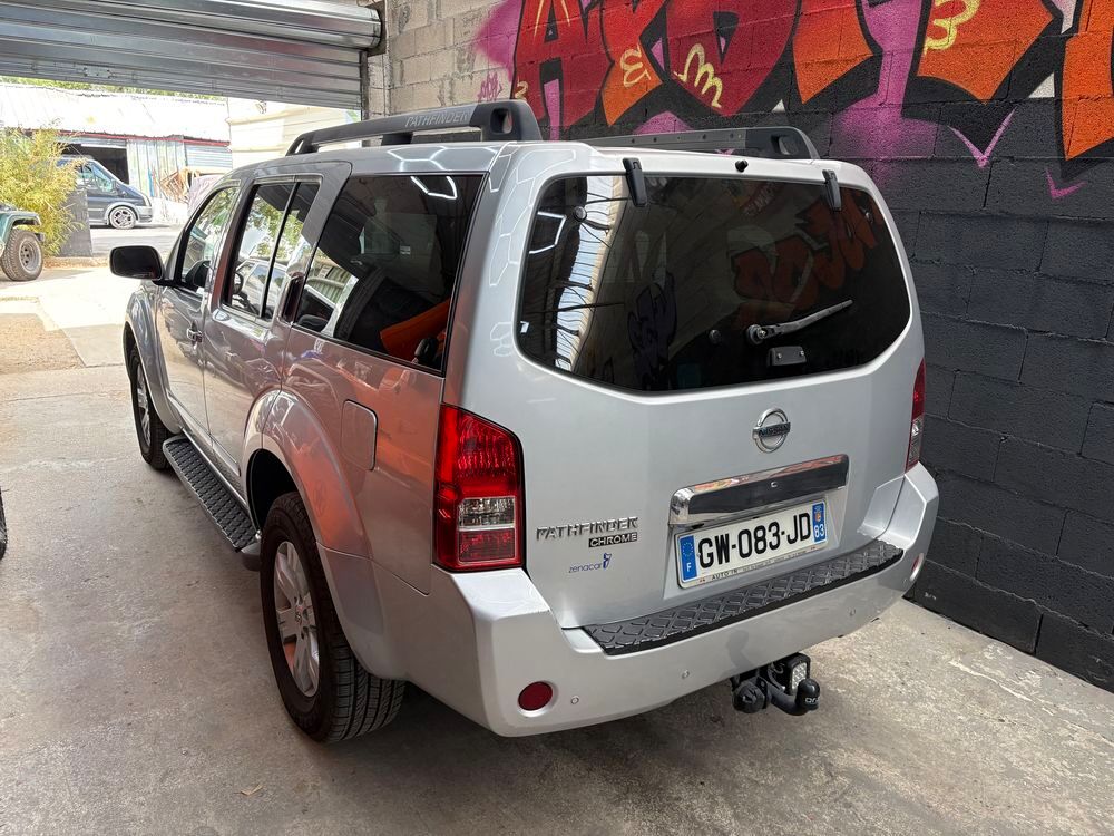 Pathfinder 2.5 dCi 171 7pl Plaza A 2007 occasion 83260 La Crau