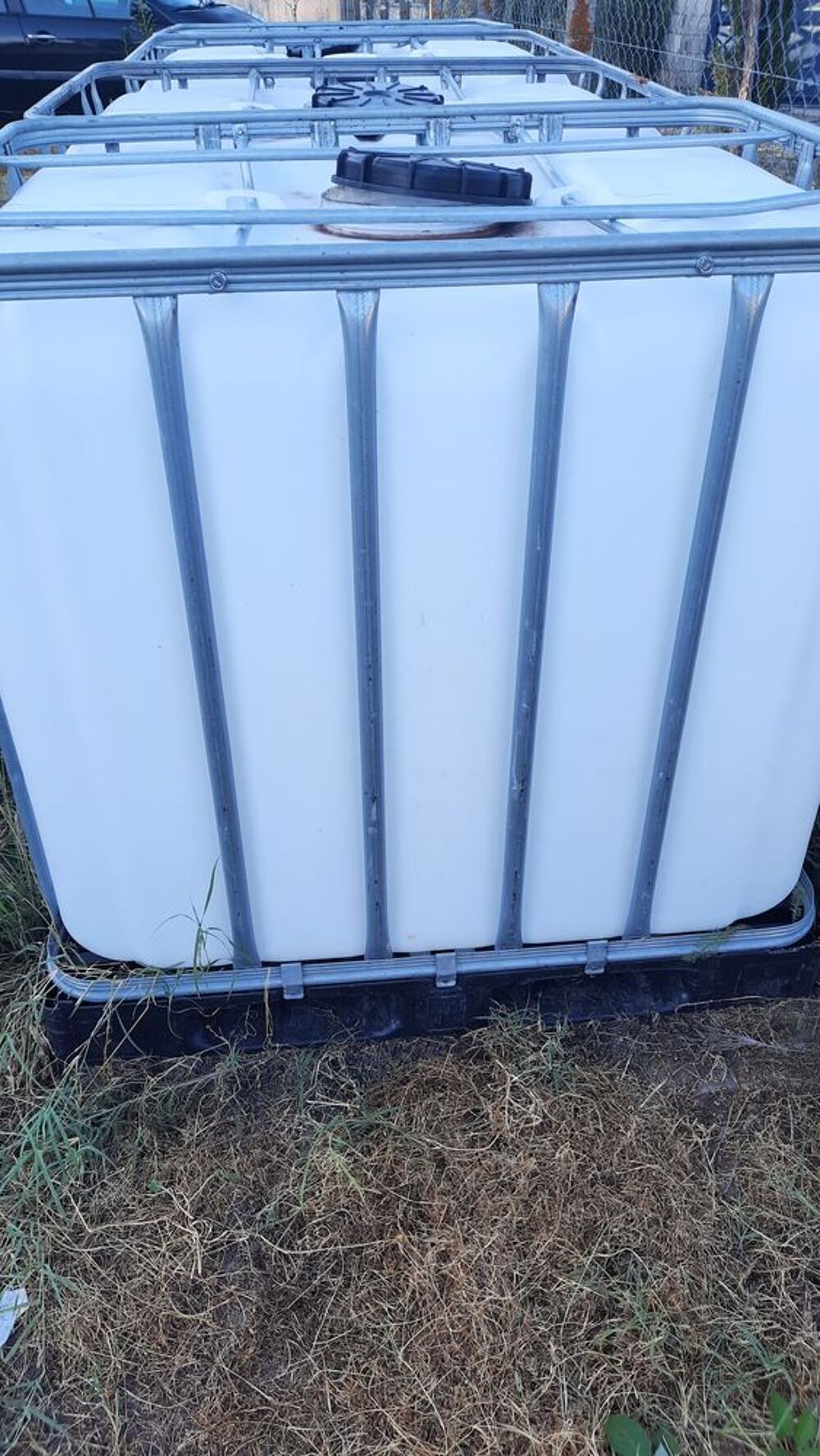 Cuve r&eacute;cup&eacute;rateur d'eau 1000L Jardin