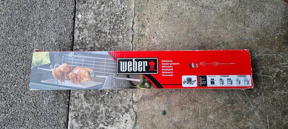Barbecue &agrave; gaz 3 feux Weber Genesis E-325S Jardin