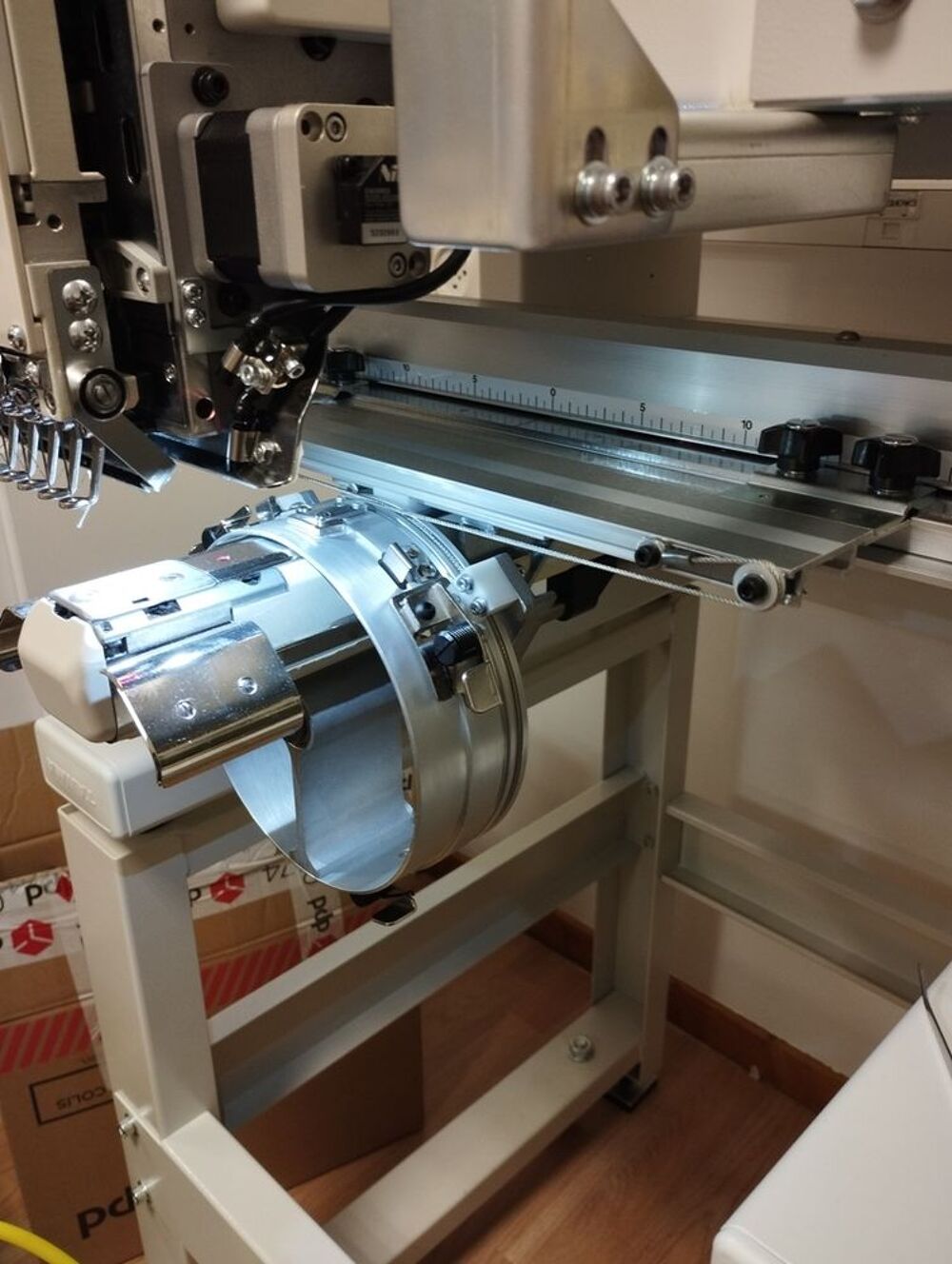 BRODEUSE MONO-T&Ecirc;TE TAJIMA TMEZ-SC1501C Electroménager