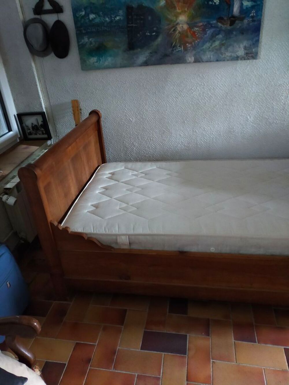 lit( 120*180)+ sommier+matelas Meubles