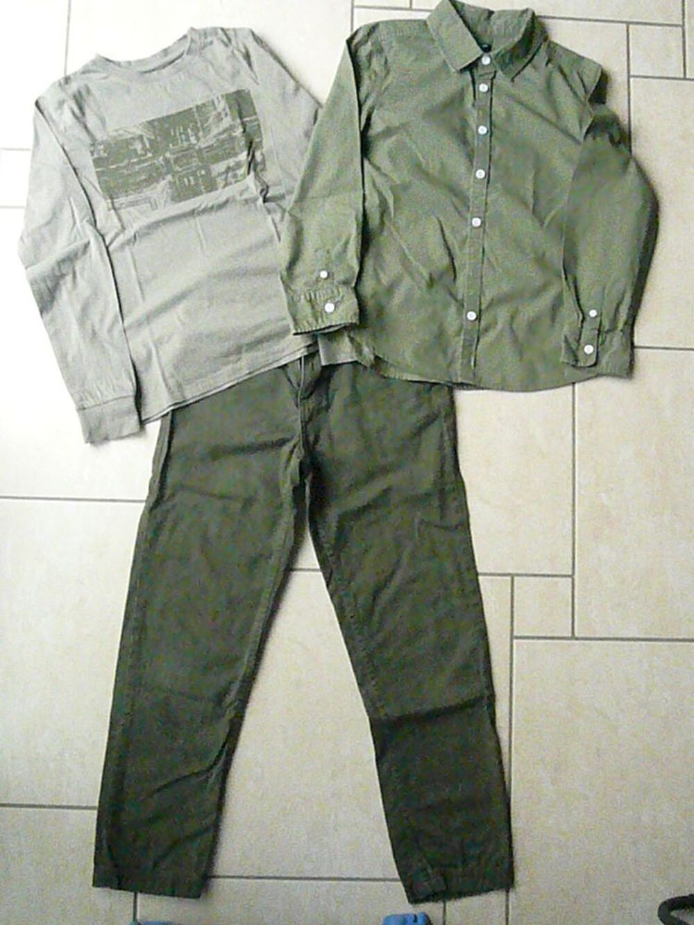 Ensemble 3 pi&egrave;ces 10 ans (n&deg;24) Vêtements enfants
