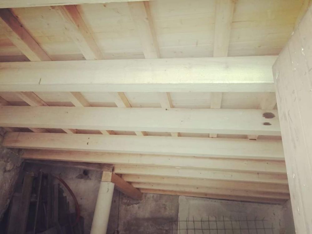Vente Loft tout en vielles pierres sur 2 niveaux. Collorgues