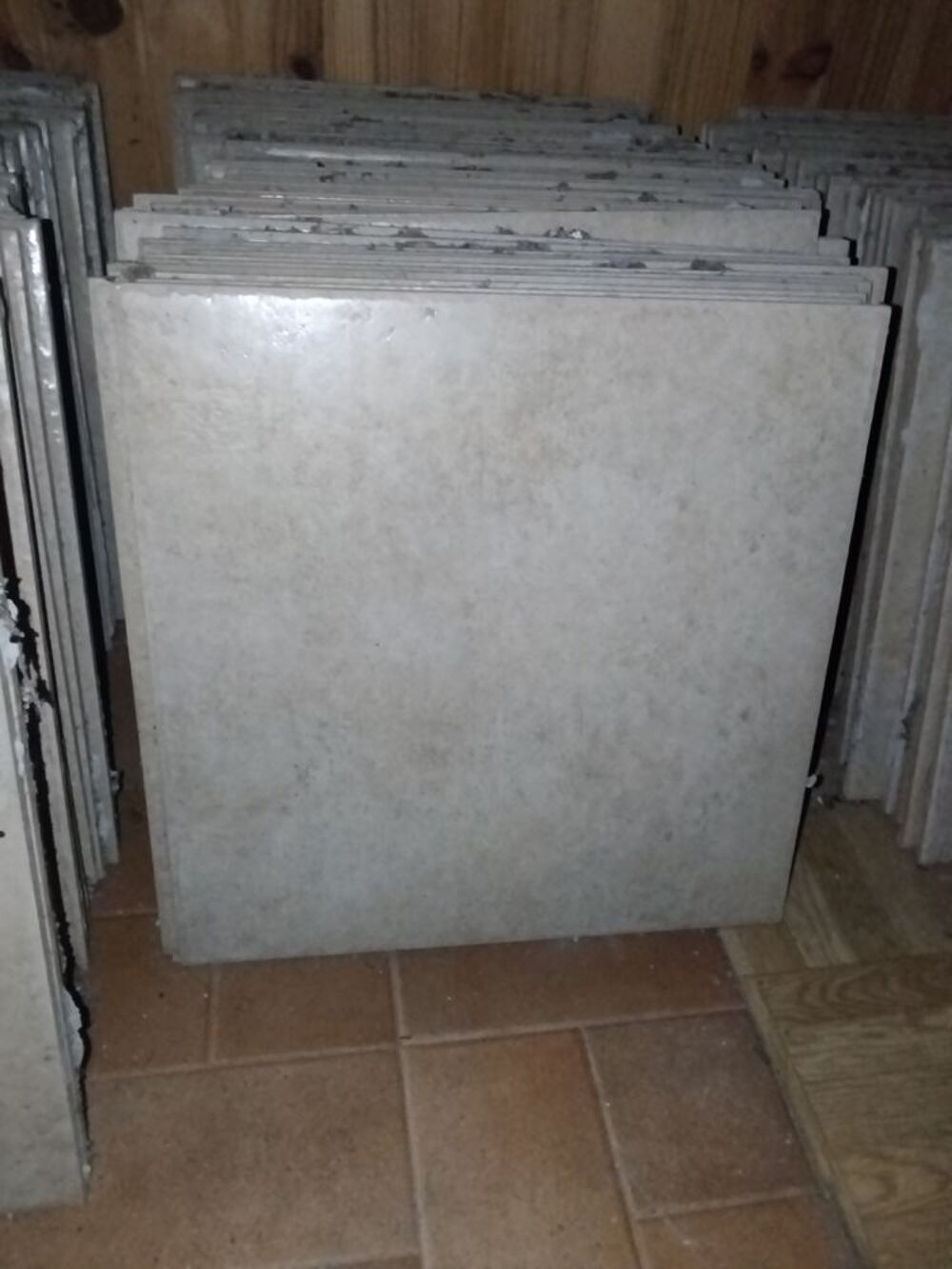 Carrelage 30cm par 30cm beige 170 pi&egrave;ces Bricolage