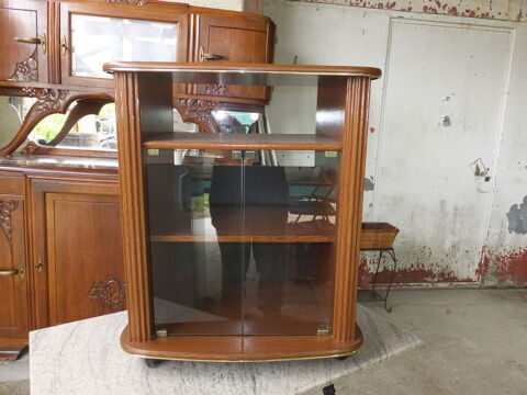 Petit meuble t�l� 30 Saint-S�ve (33)