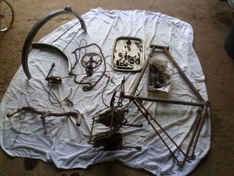 V�lo Terrot ann 50 d�mont� en pi�ces d�tach�es 80 Savigny-sur-Seille (71)