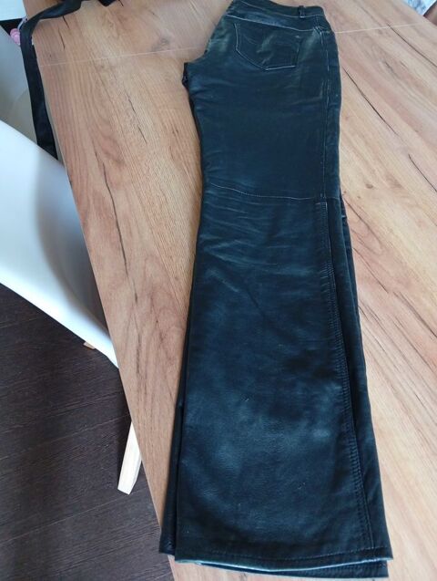 pantalon en cuir 45 Jouarre (77)