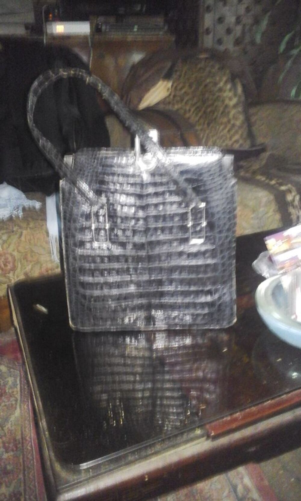Sac pour femme en croco. Maroquinerie