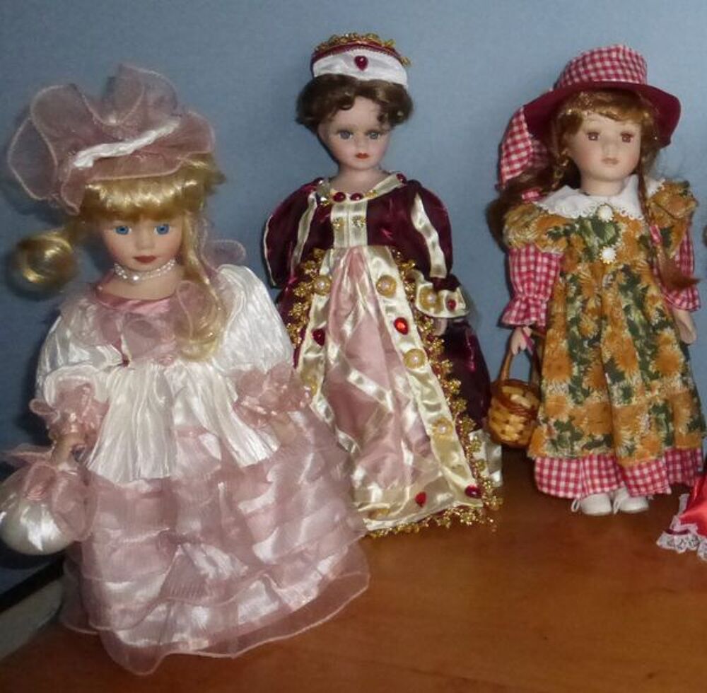 POUPEE &agrave; OFFRIR ou &agrave; COLLECTIONNER (C2) neuve Décoration