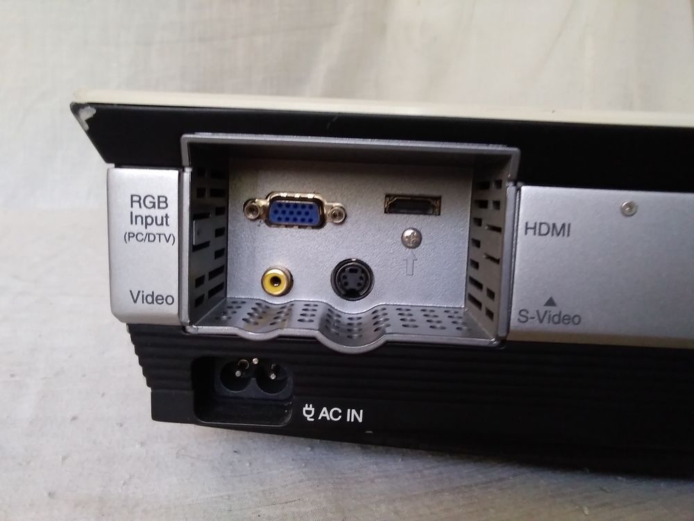 R&eacute;troprojecteur LG Photos/Video/TV