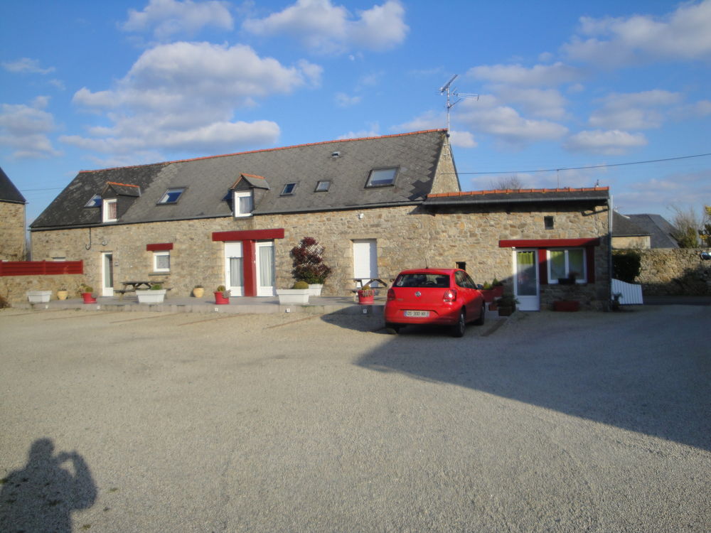 Location Appartement STUDIO ds ANCIEN CORPS DE FERME A 800m de GUINGAMP Pabu