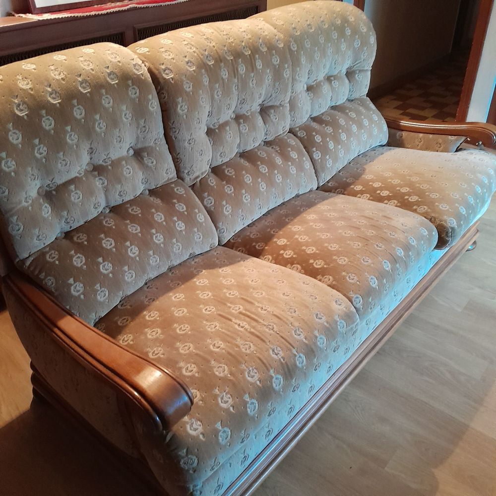 canap&eacute; convertible 3 places et 2 fauteuils Meubles