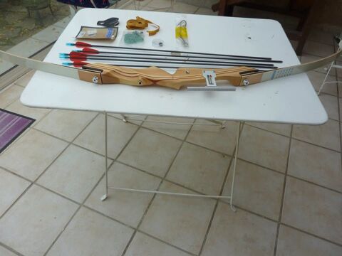 ARC A FLECHES MARQUE SELECTOR 70 Aubagne (13)