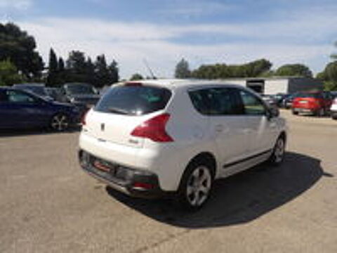 3008 1.6 HDi 16V 112ch FAP BMP6 BLUE LION Premium Pack 2011 occasion 84700 Sorgues