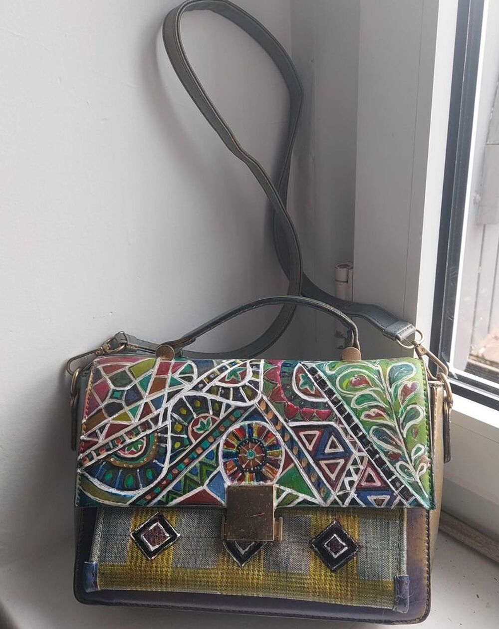 Sac &agrave; main bandouli&egrave;re semi cuir fantaisie Maroquinerie