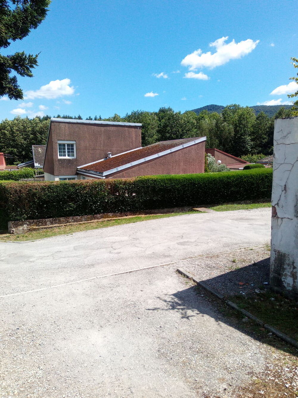 Vente Maison MAISON AVEC GARAGE ET JARDIN DANS L'ARI�GE. Villeneuve-d'olmes