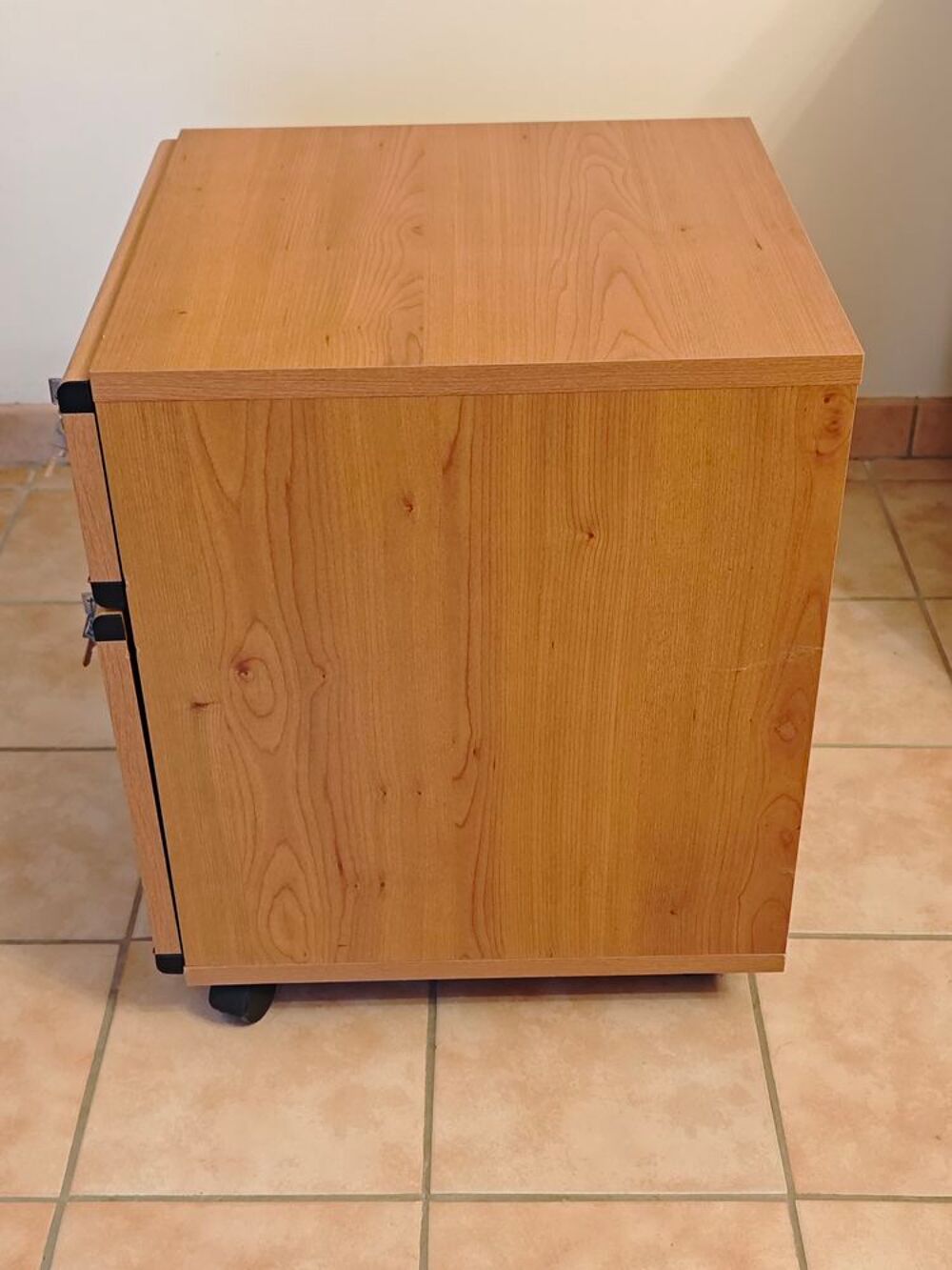 Meuble rangement sur roulettes Meubles