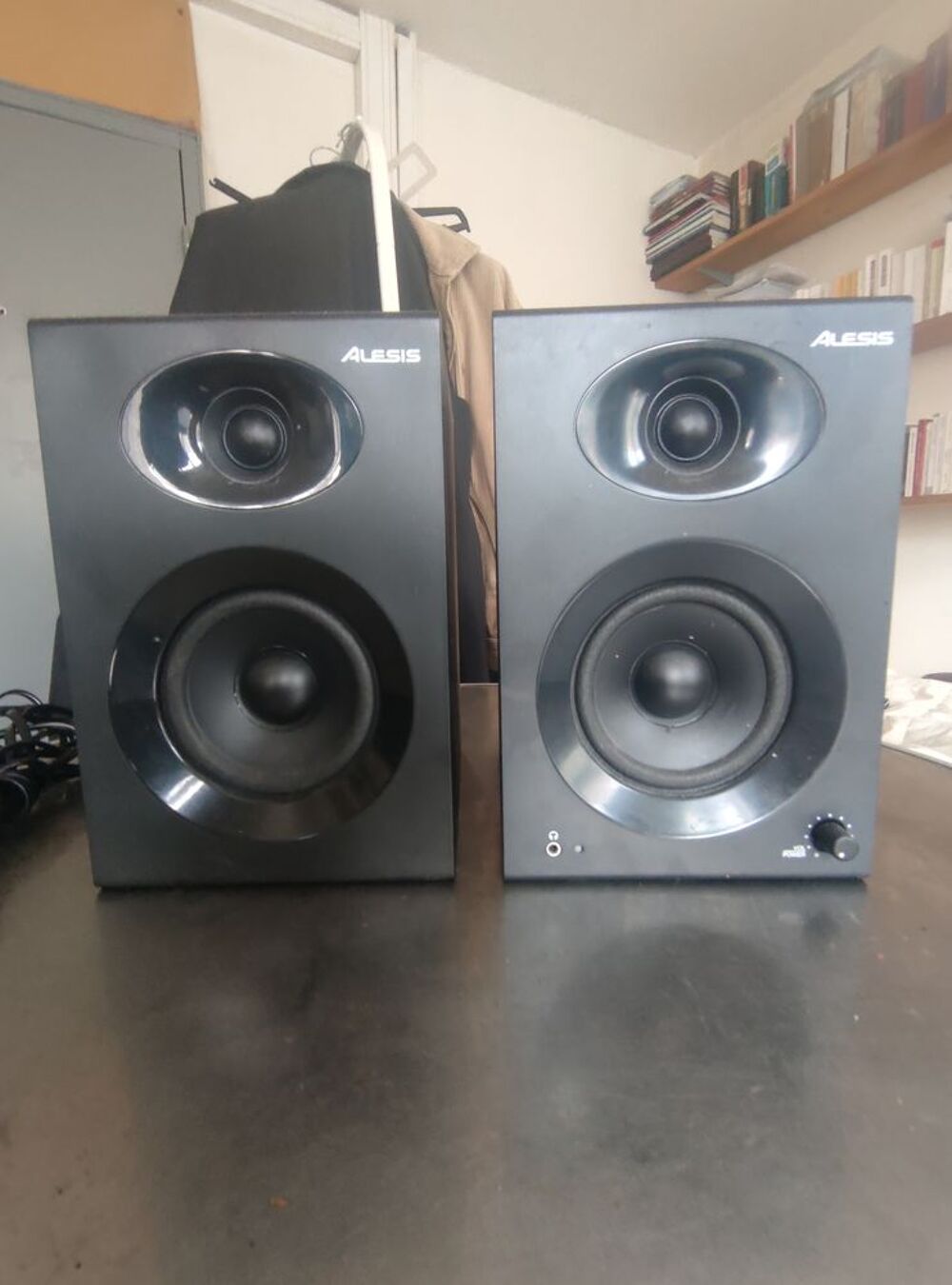 Enceintes Alesis Elevate IV Audio et hifi
