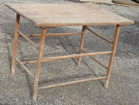 Jolie table bois d'artisan de style ancien 69 Saint-Clair-sur-Galaure (38)