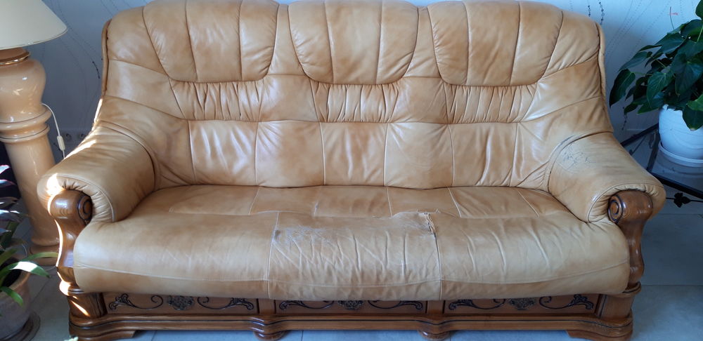 Canap&eacute; Cuir 3 places et 2 fauteuils Meubles
