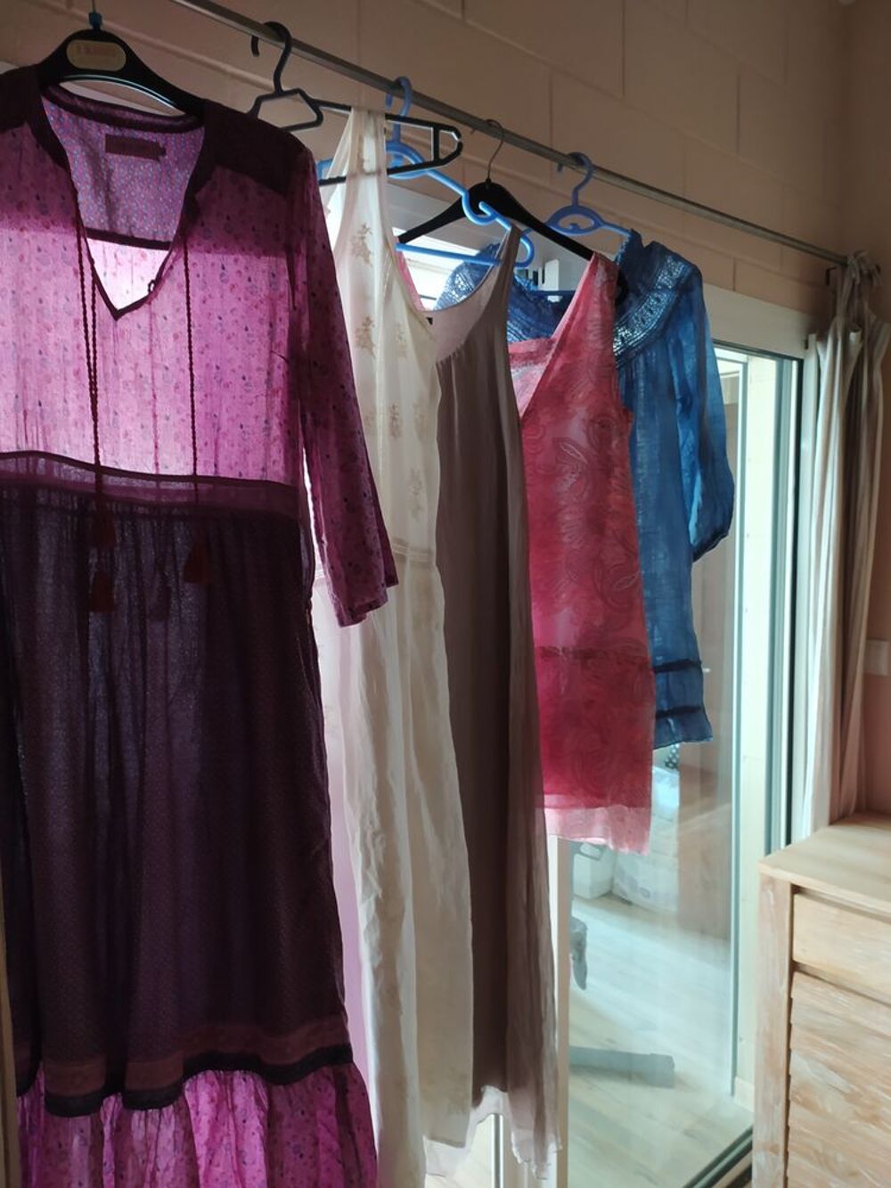 Lot 5 robes Vêtements