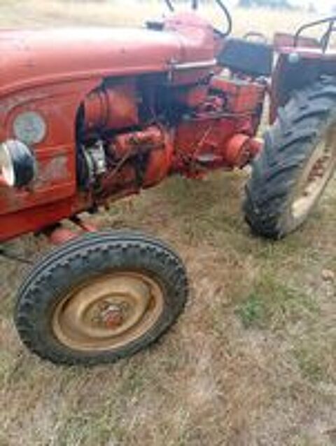   tracteur Renault n72 