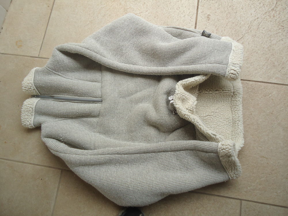 HAUT MOUTON Vêtements