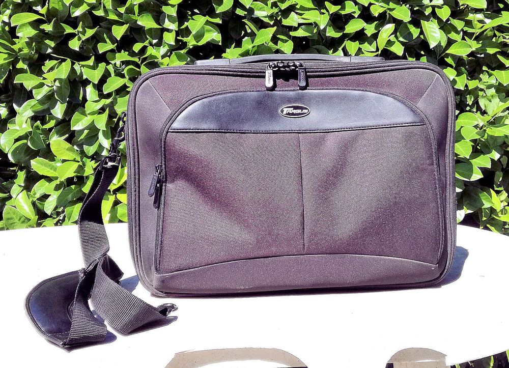 Sacoche pour ordinateur portable Targus XL Case 17 Matériel informatique