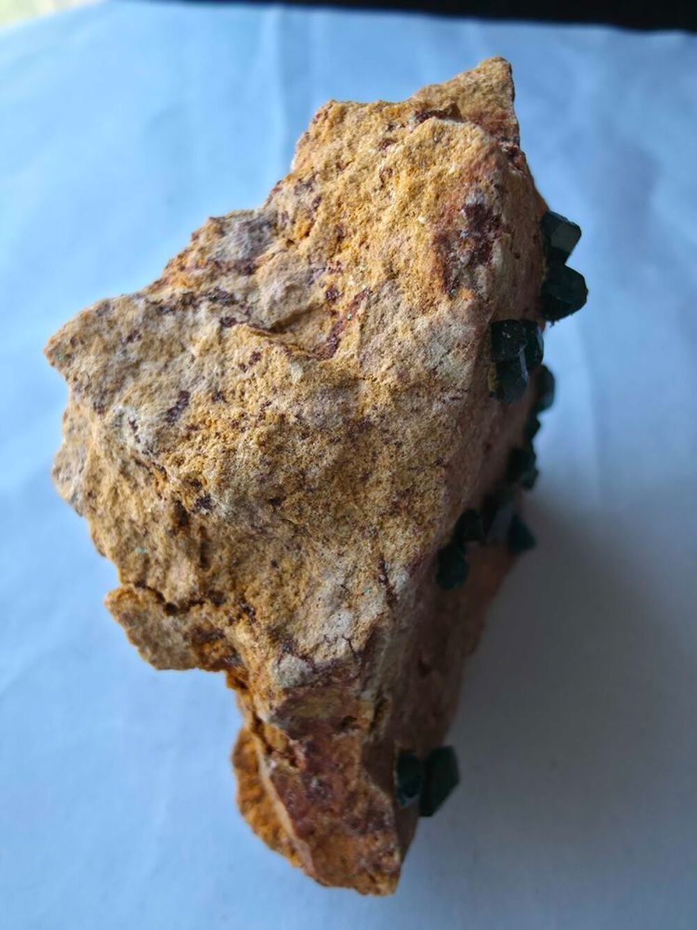 Min&eacute;ral Rare : Dioptase brute sur gangue du Katanga RDC-79g 