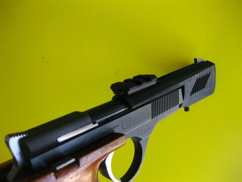 PORTE CONTREPOIDS POUR des69  
25 La Farl�de (83)