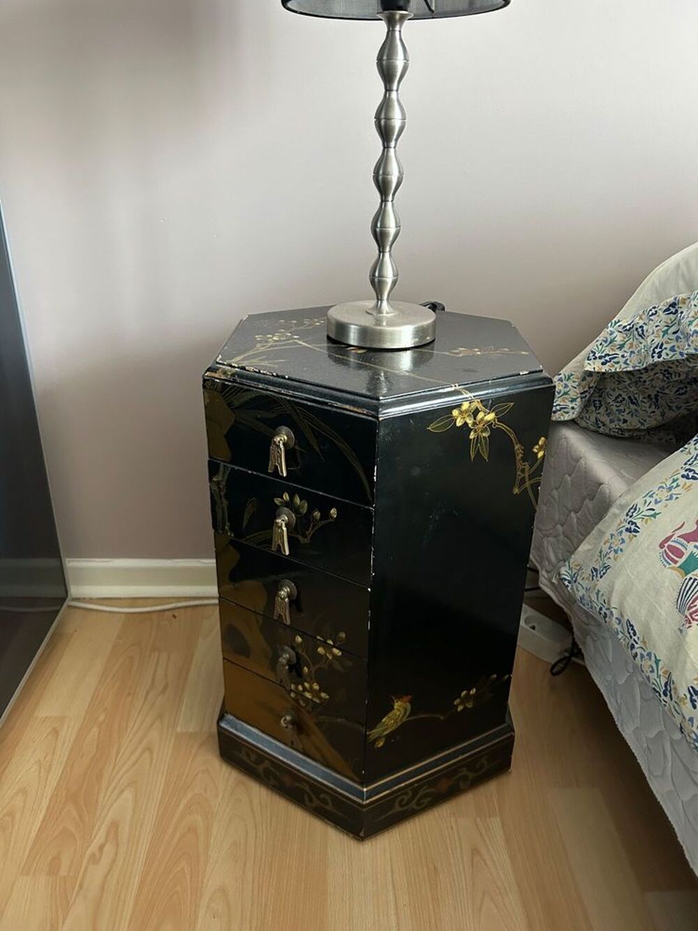 d&eacute;m&eacute;nagement - Petit meuble chinois noir ? chevet Meubles