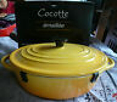 Mini-Cocotte Individuelle Ovale jaune 12 Rouen (76)