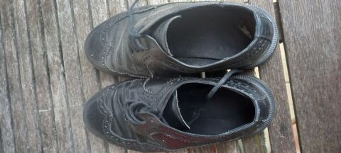 Chaussures noires taille 37 10 Romans-sur-Isère (26)
