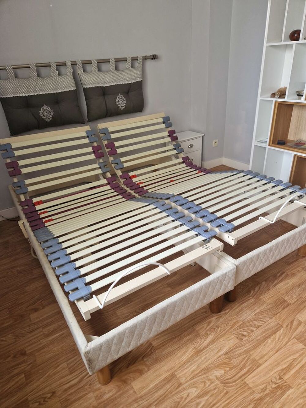 Sommier &eacute;lectrique &agrave; t&eacute;l&eacute;commande 80 x 200
avec matelas Meubles