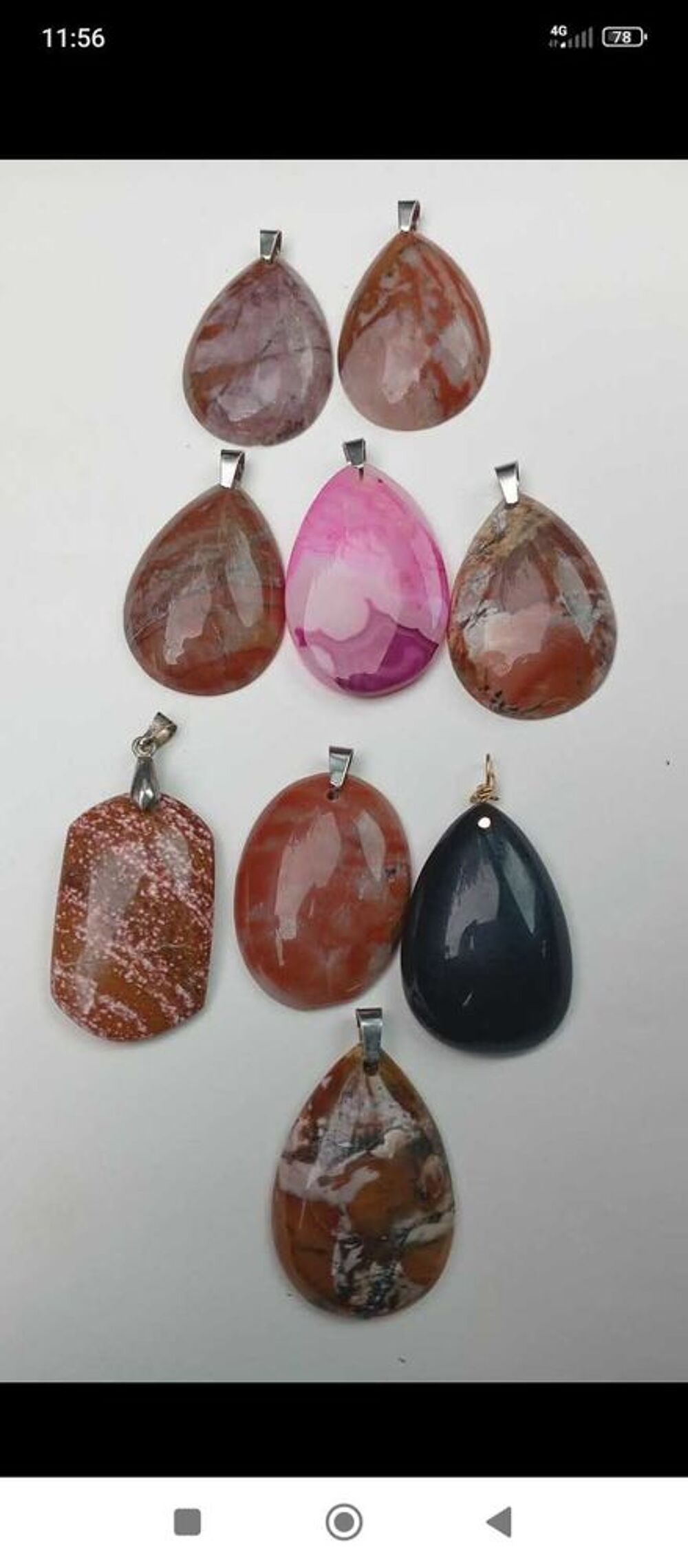 pendentif en pierre Bijoux et montres