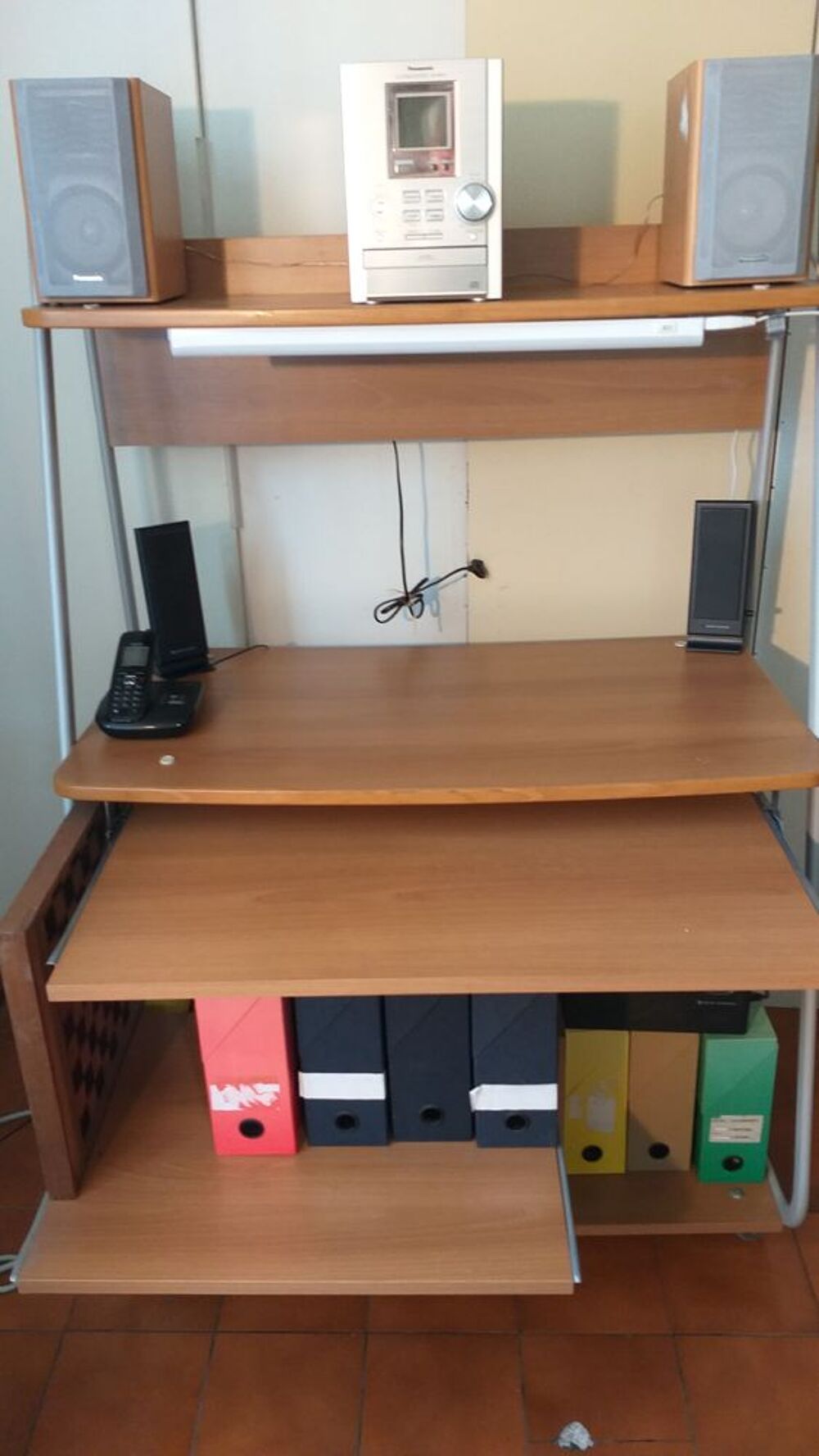 Bureau informatique complet sur roulettes Meubles
