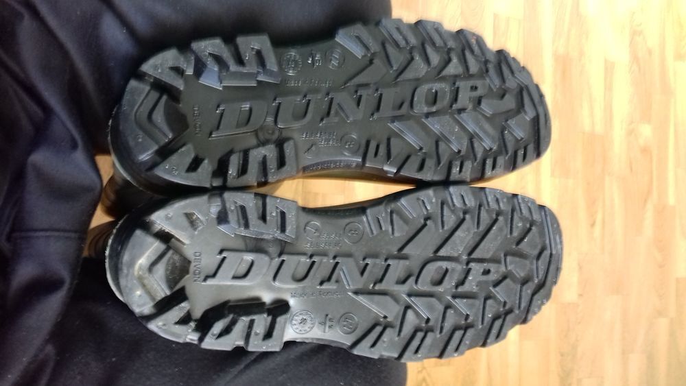 Bottes de s&eacute;curit&eacute; neuves, pointure 42 Chaussures