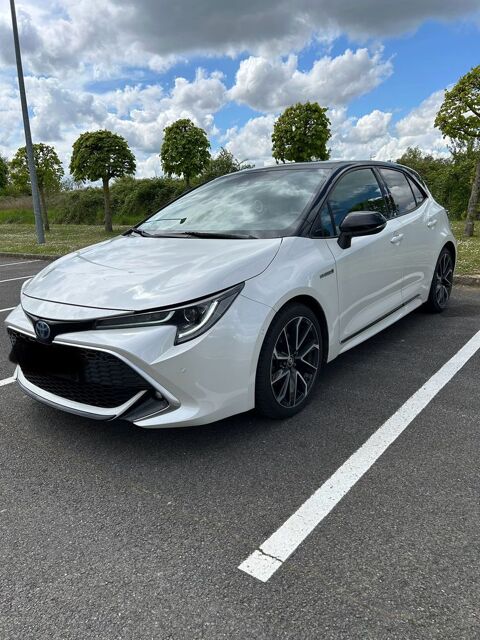 Toyota Corolla Hybride 184h Collection 2019 occasion Ribécourt-Dreslincourt 60170