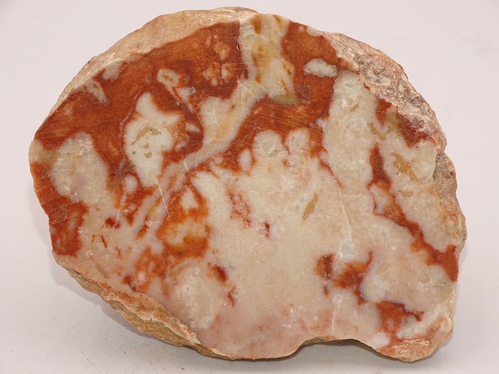 Nodules de Bauxite (polis sur une face) Aups , Var , France 