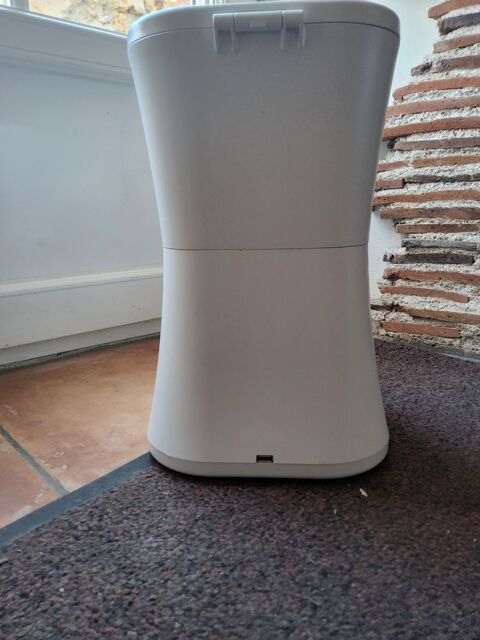 Distributeur de croquettes 40 89330 Verlin