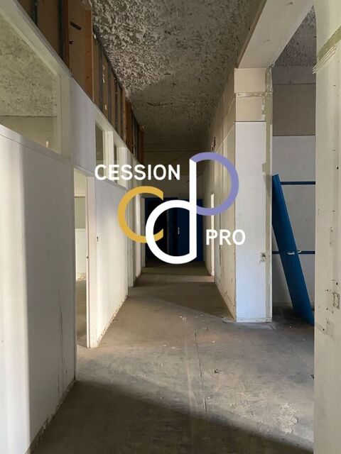 LOCAUX D'ACTIVITE OU BUREAUX A VENDRE DE 180 m² PRÊTS À ÊTRE AMÉNAGÉS QUARTIER MUSÉE DES BEAUX ARTS 286056 30000 Nimes