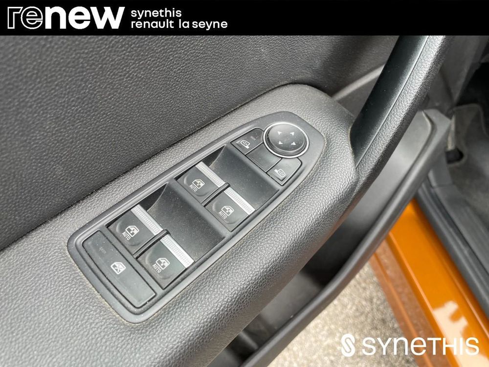 Captur TCe 140 - 21 Intens 2022 occasion 83500 La Seyne-sur-Mer